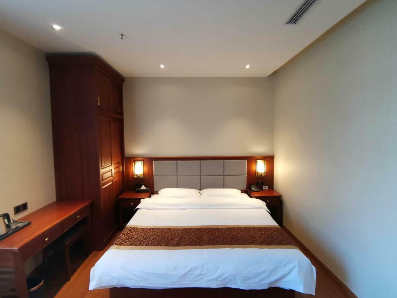 Beijing Gongmei Blue Peacock Business Hotel Esterno foto