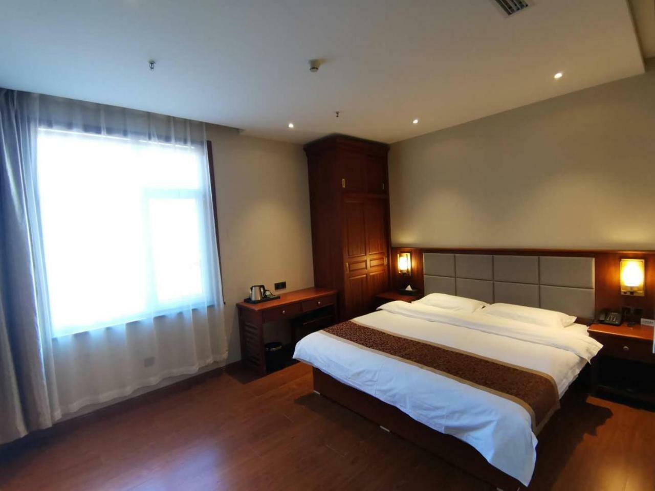 Beijing Gongmei Blue Peacock Business Hotel Esterno foto
